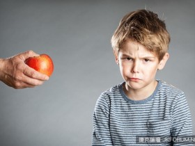 【球盟会】什麼都不要!小孩最討厭任性瞬間 超想翻一萬個白眼…