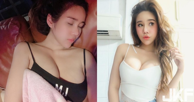 睡到奶奶並軌！巨乳正妹送「深夜福利」，白嫩大奶細肩背心罩不住，直接滾出來啦～