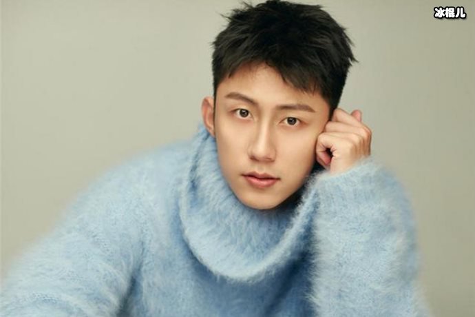 【球盟会】黄景瑜什么来头？新剧冯绍峰王千源甘愿给他做配女主来头也不小