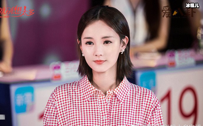 【球盟会】李一桐是谁旗下的艺人, 出道前为何改名如今大火资源好