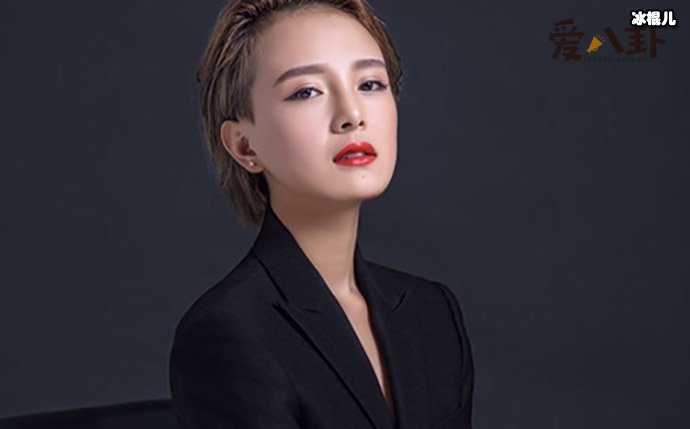 【球盟会】王小萌努尔是怎么相爱的, 2人真的是同性恋人吗