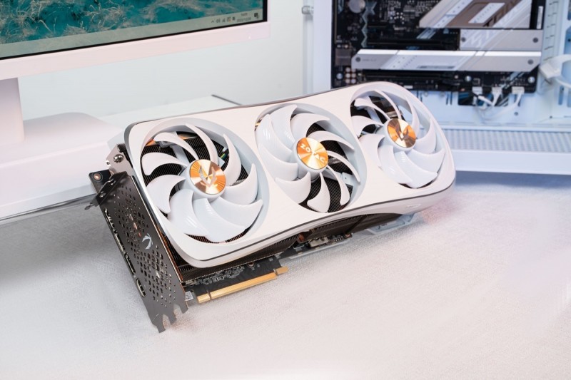 【球盟会】传RTX 5080综合效能无法抗衡4090 没有D版本