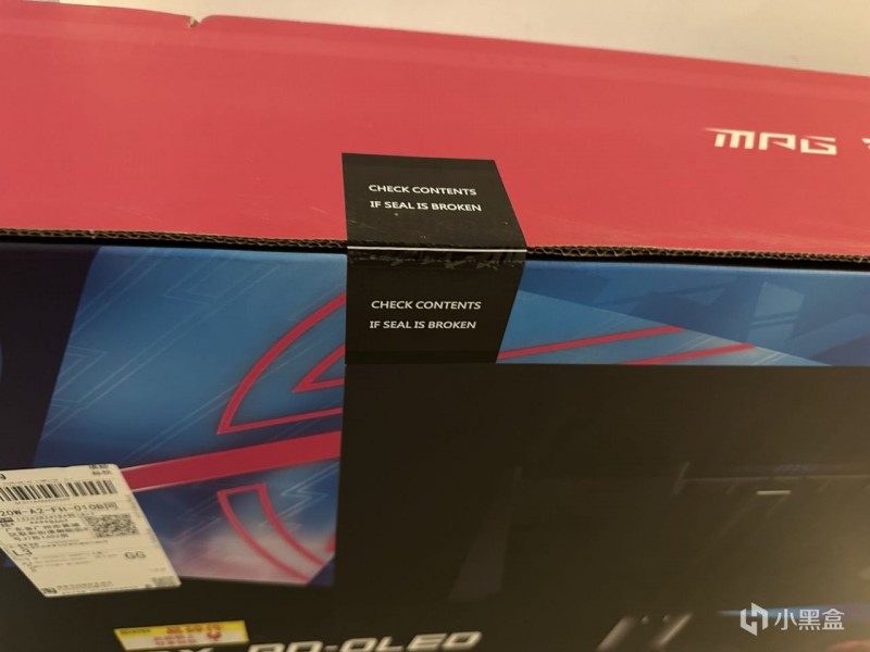 开个箱，微星 4K 240hz 322URX QD-OLED显示器