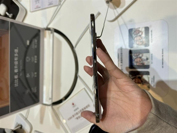 【球盟会】iPhone Air上市遇冷 史上最薄的iPhone卖不动了