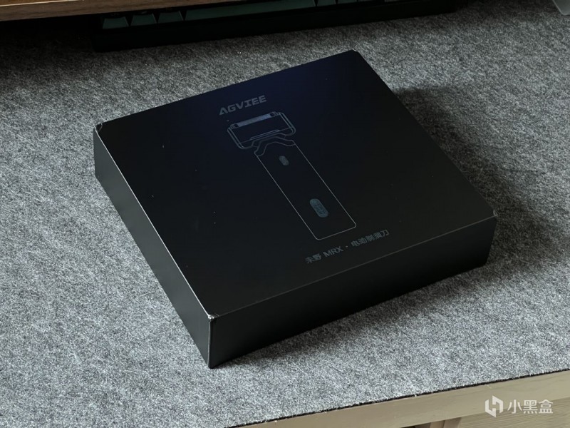 27000转速！未野往复式剃须刀测评：五刀头狂魔不输千元级