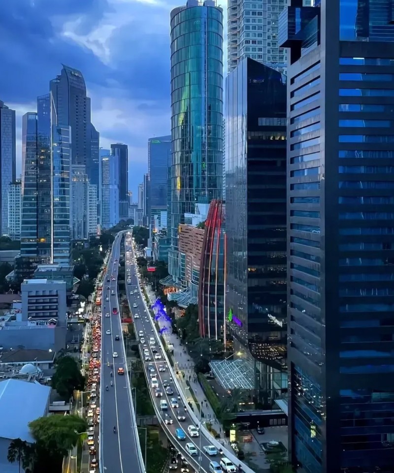 雅加达取代东京，成全球人口最多大都市！