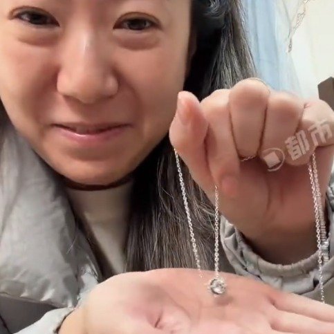 【球盟会】14万钻石项链200元难转卖，为啥钻石并不保值？