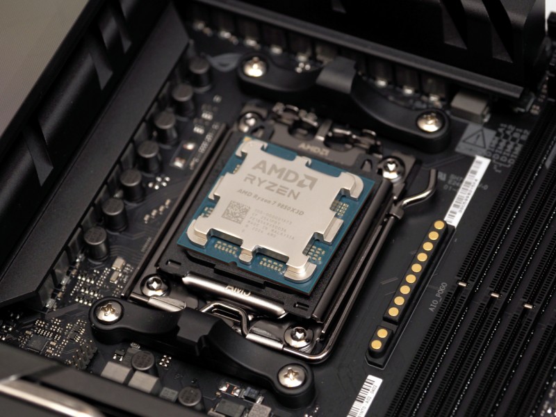 【球盟会】这下只能打空气了！没有对手的AMD锐龙R7 9850X3D首发评测