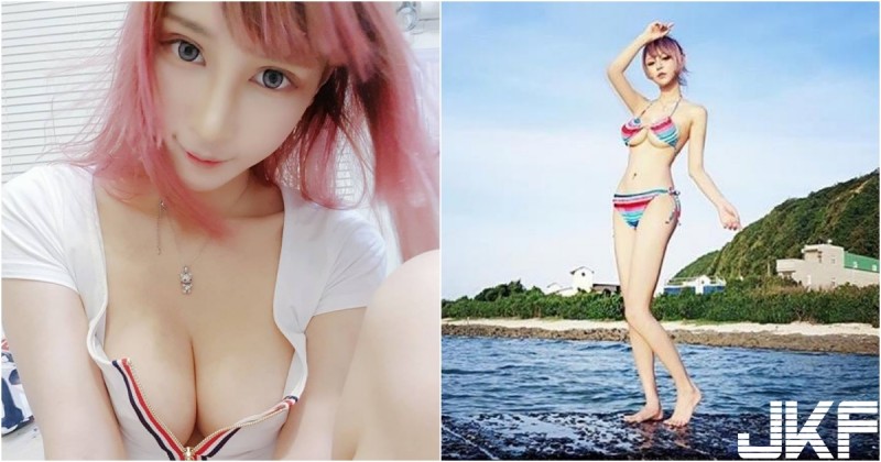 【球盟会】「渾圓南半球」掉出來啦！超兇美乳妹「性感自拍」超撩人！海邊比基尼更不得了啊！