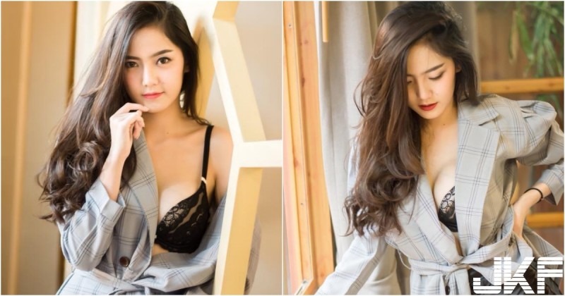 【球盟会】「氣質甜美奶妹」好豪放！大衣下沒穿只剩性感內衣！火辣身材藏不住啊！