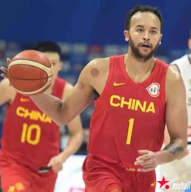 迈博体育 中国男篮归化争议再起:全华班惨败日本,亚洲对手靠归化赢球