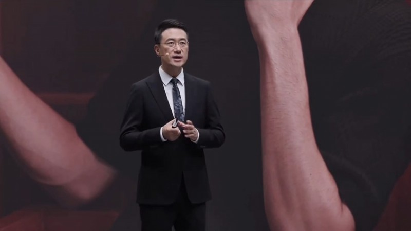 【球盟会】【何刚:华为Mate 90全系 将在年底支持四卡三待】